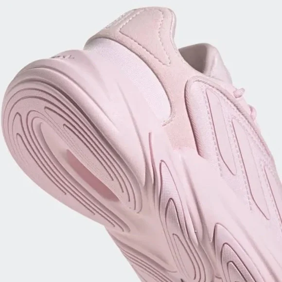 Women's Pink Adidas Sneakers Ozelia 5.5 - Picture 2 of 5